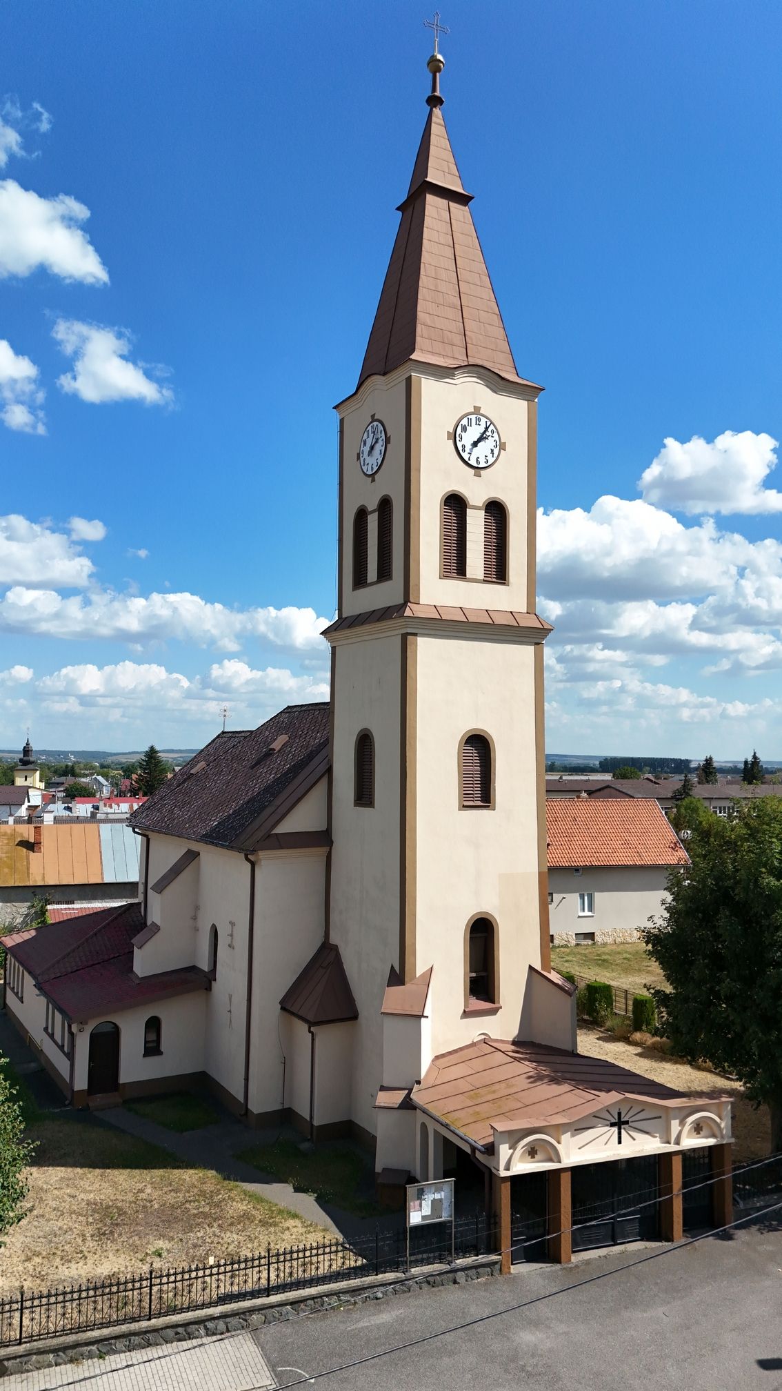 Kościół parafialny pw. Najświętszego Serca Jezusowego w Sačurovie